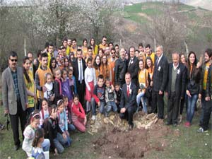 Orman İşletme, Öğrencilerle 200 Çam Fidanı Dikti