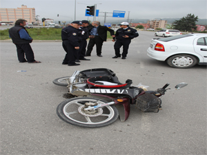 Otomobil Motosiklet İle Çarpıştı: 1 Yaralı
