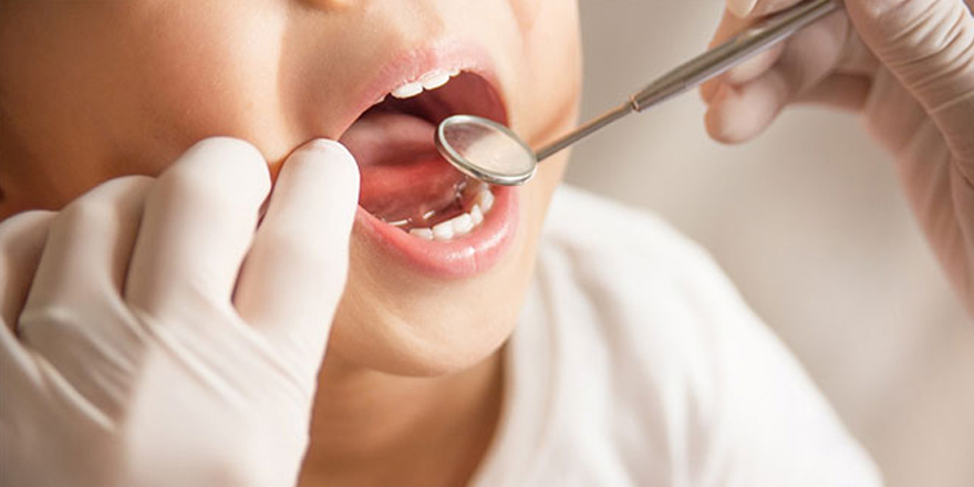'Biberon çürüğü çocukların diş sağlığını olumsuz etkiliyor'