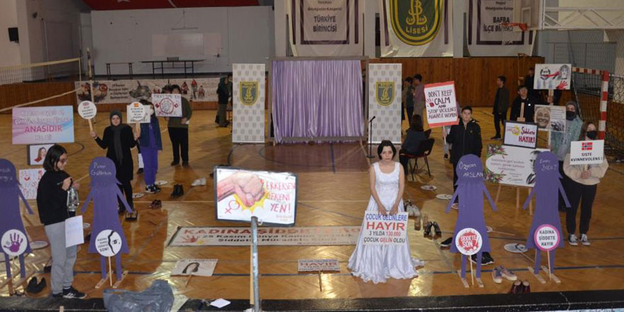 Bafra Anadolu Lisesi öğrencilerinden "Kadına şiddete hayır" etkinliği