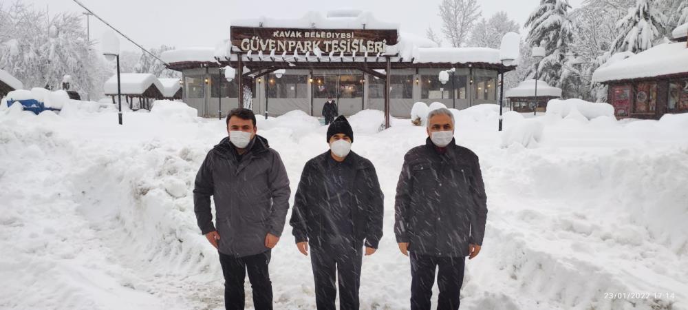 Samsun’da yoğun kar yağışı: Vali vatandaşları uyardı