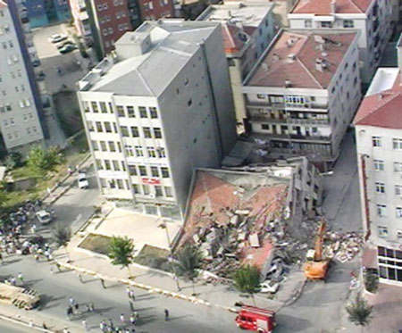 17 Ağustos depreminin üzerinden 16 yıl geçti! 4