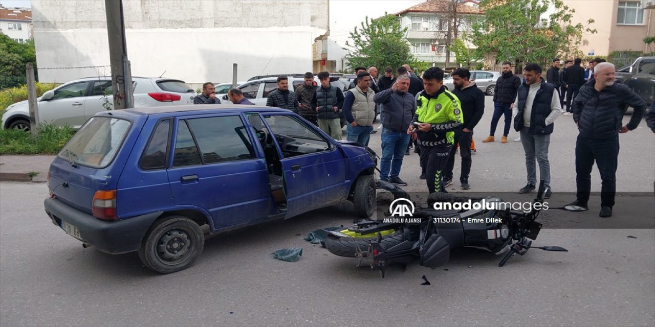 Samsun’da otomobille çarpışan motosiklet sürücüsü yaralandı