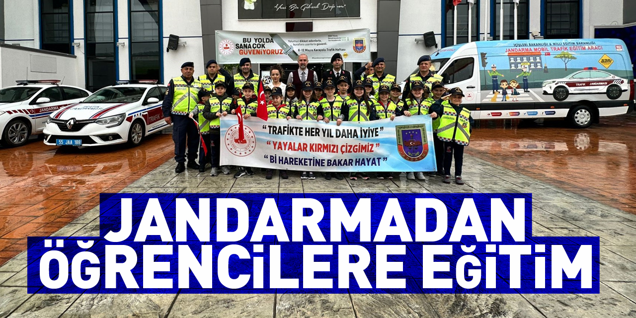 Samsun'da jandarma kırsalda yaşayan öğrencilere trafik eğitimi verdi