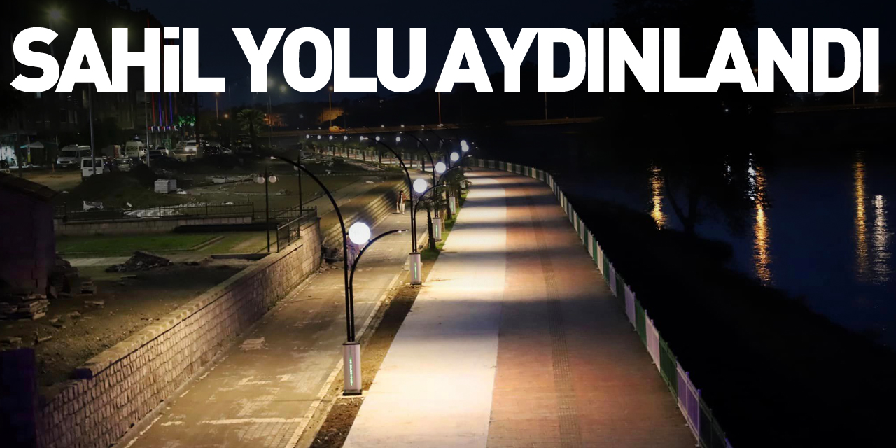 Sahil Yolu Aydınlandı