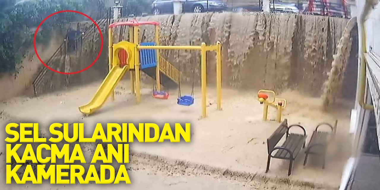 Samsun'da sel sularından kaçma anı kamerada