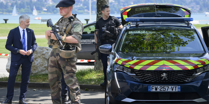 Fransa'da parkta bıçaklanan 4 çocuktan 2'sinin durumu kritik