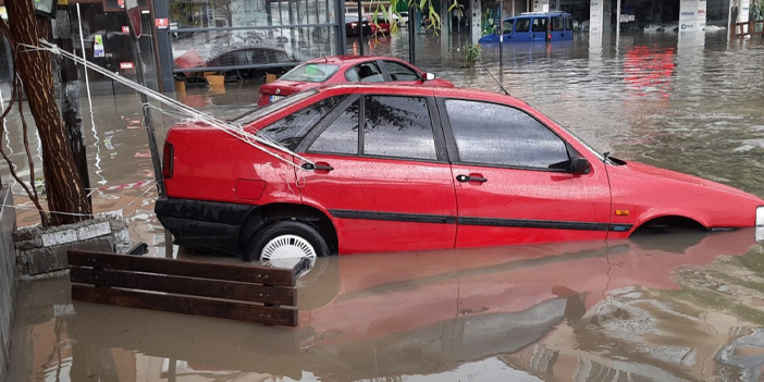 Başkent'te tekne bağlar gibi araba bağladılar