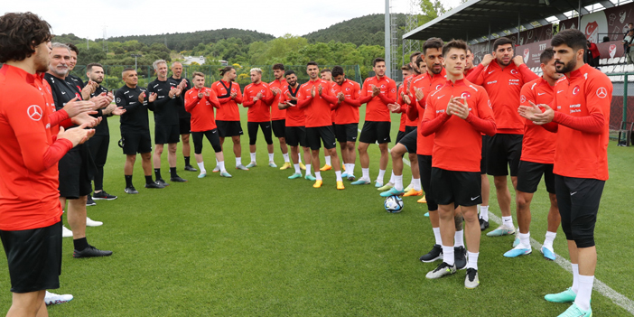 A Milli Futbol Takımı, Letonya maçı hazırlıklarını sürdürdü