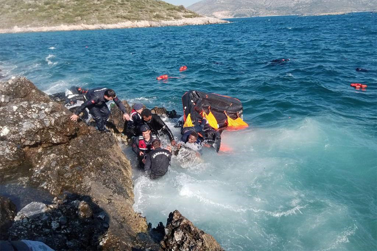 Batı medyasının sınıf ayrımı: 'Göçmenlerin denizde ölmesi normal, milyarderlerin denizde ölmesi trajedi'