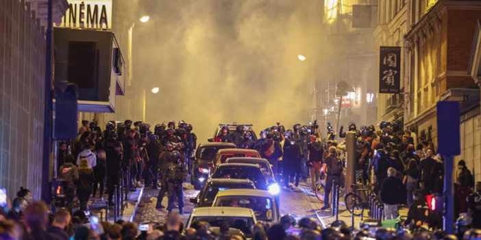 Paris'te belediye başkanının evine saldırı