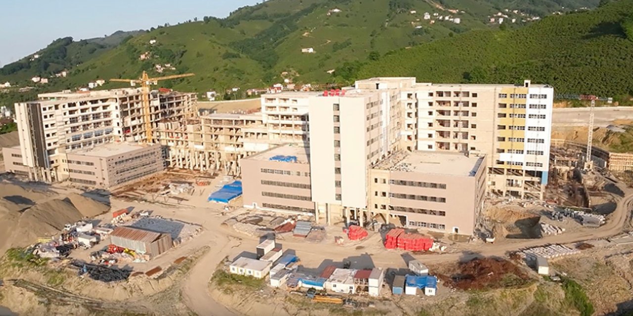 Sağlık Bakanı Koca'dan "Ordu Şehir Hastanesi" paylaşımı