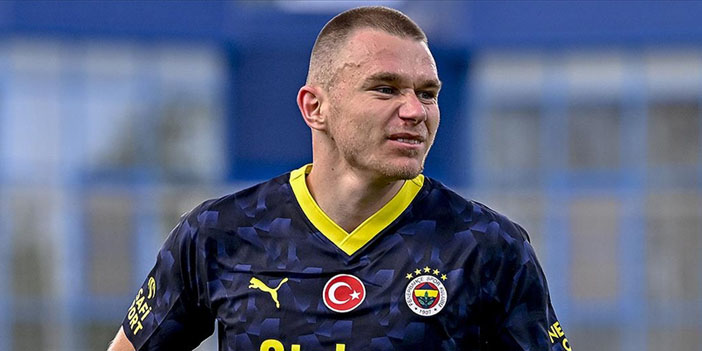 Fenerbahçe, Szalai'nin 12,3 milyon avro bedelle Hoffenheim'a transfer olduğunu açıkladı