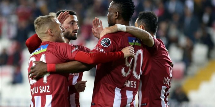 Sivasspor'un Demir Grup ile sponsorluk anlaşması sona erdi