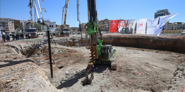 Yerinde Dönüşüm Projesi kapsamında Malatya'daki Bakırcılar Çarşısı'nın temeli atıldı