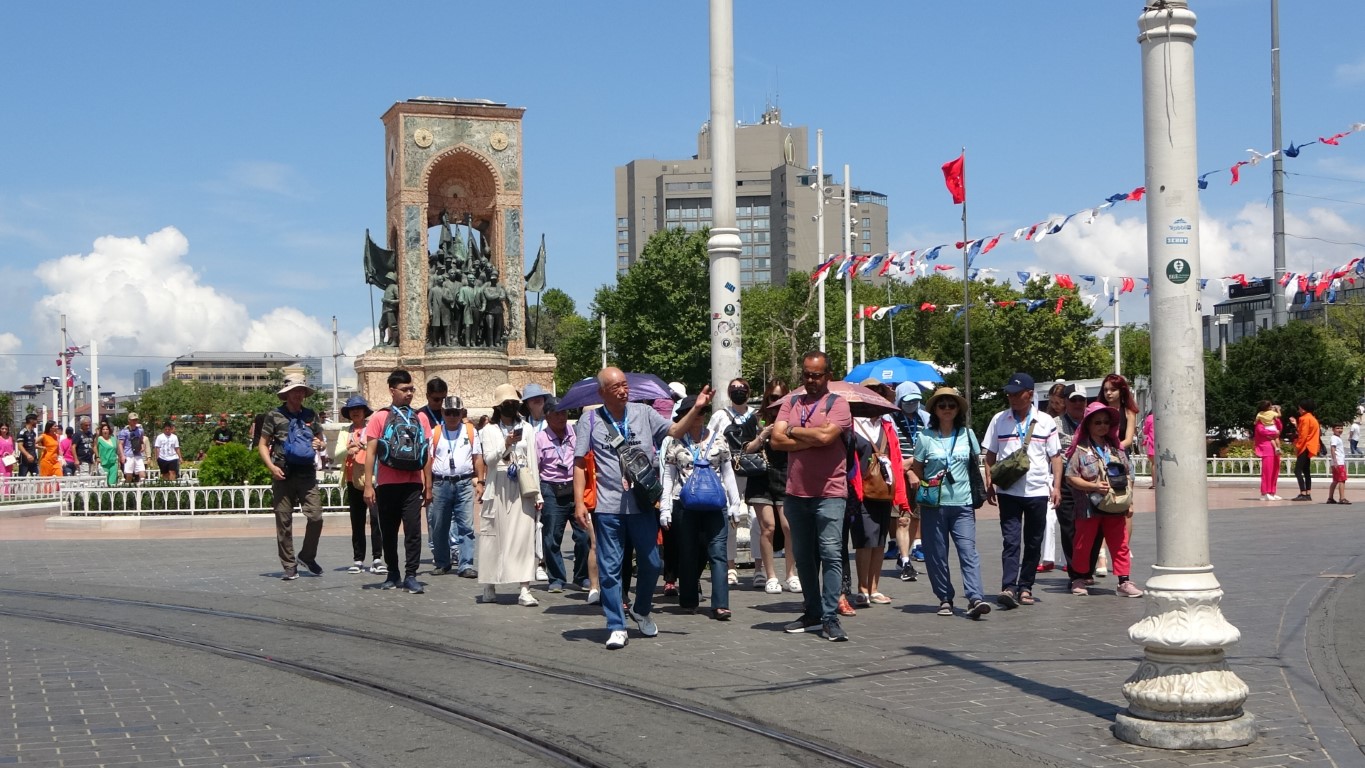 İstanbul'da Eyyam-ı Bahur sıcakları etkisini sürdürüyor