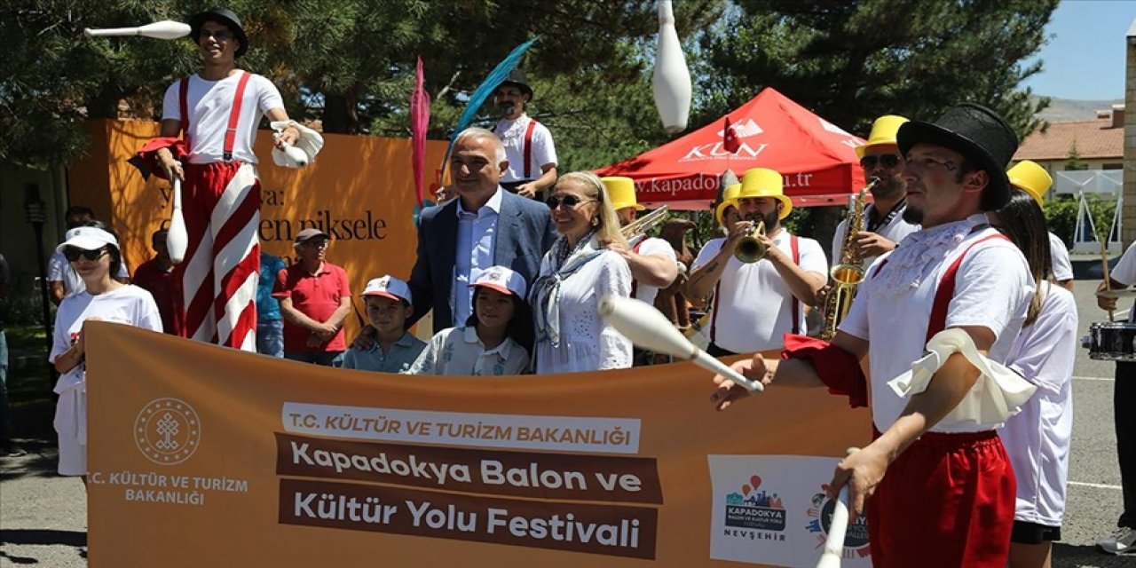 Bakan Ersoy, Türkiye Kültür Yolu Festivali'nin Nevşehir'deki etkinlik alanlarını inceledi