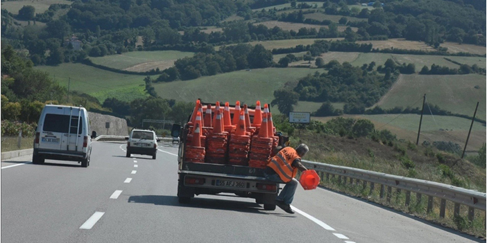 Yol çizgileri yenilendi