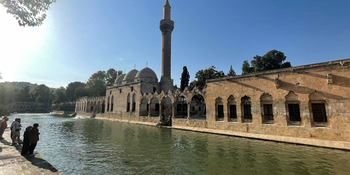 Şanlıurfa'nın depremlerde hasar gören simge minareleri onarıldı