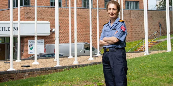 NATO'dan Türkiye'nin ilk kadın amirali olan Gökçen Fırat'a övgü