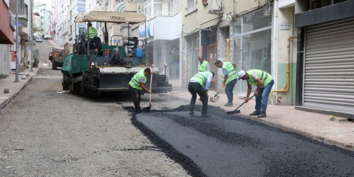 İlkadım’da selin deforme ettiği yollar onarılıyor