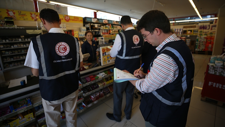 Ticaret Bakanlığı, marketlerdeki etiket-kasa fiyatı uyuşmazlığına göz açtırmıyor