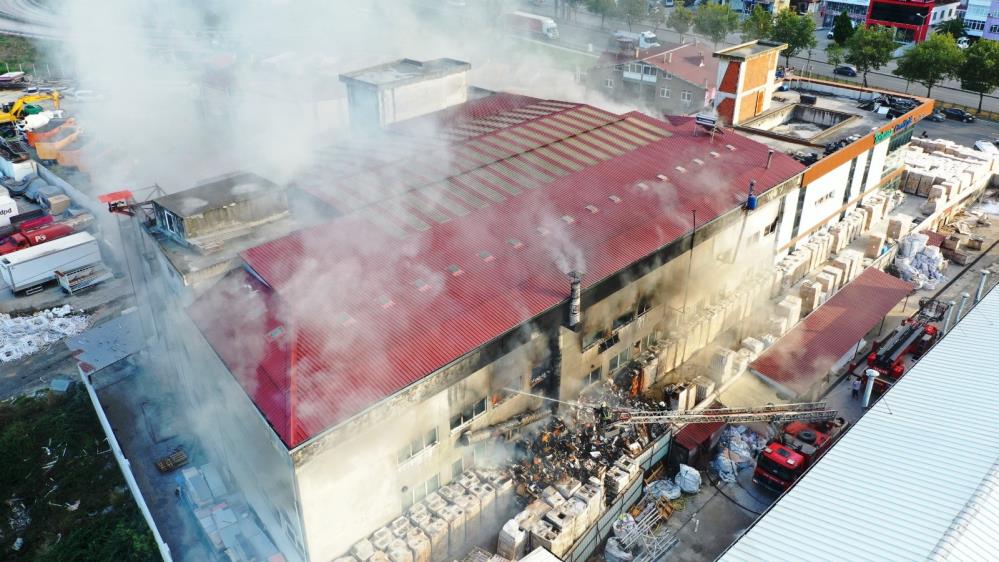 Samsun'da fabrika yangını kontrol altına alındı