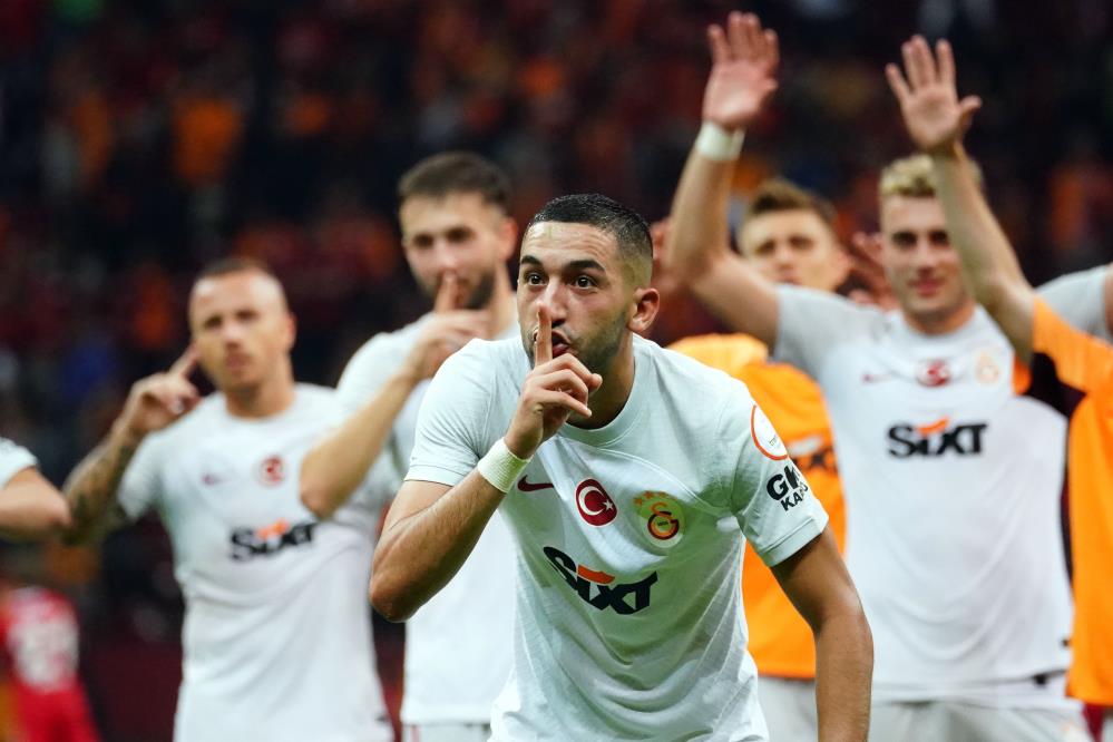 Maç sonu 3'lüsü Hakim Ziyech'ten