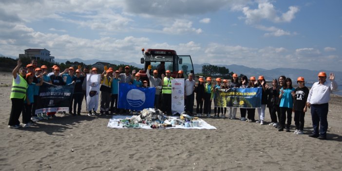 Samsun'da Dünya Temizlik Günü kapsamında sahillerde temizlik yapıldı