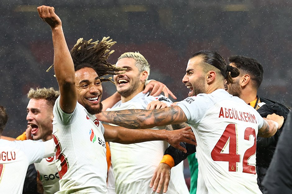 UEFA Şampiyonlar Ligi: Manchester United: 2 - Galatasaray: 3 (Maç sonucu)