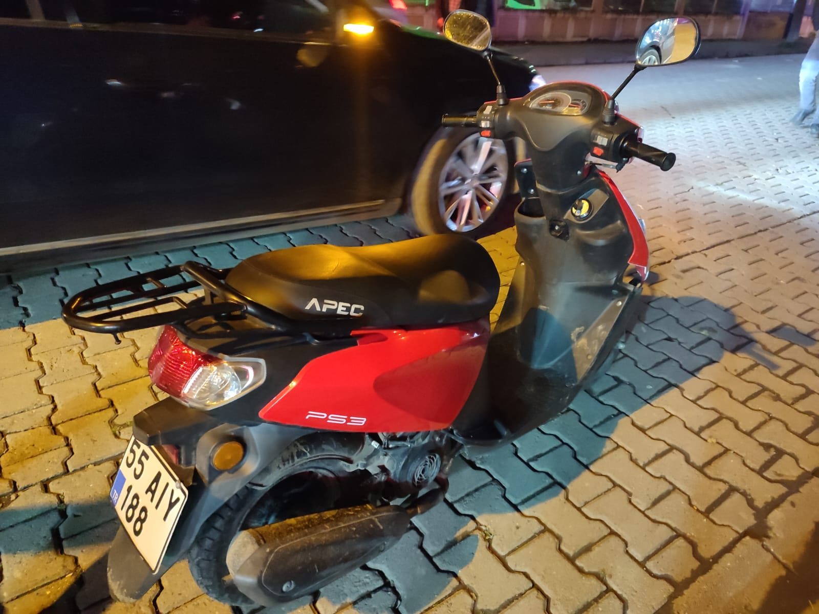 Çarşamba'da motosikletli sürücü yaralandı