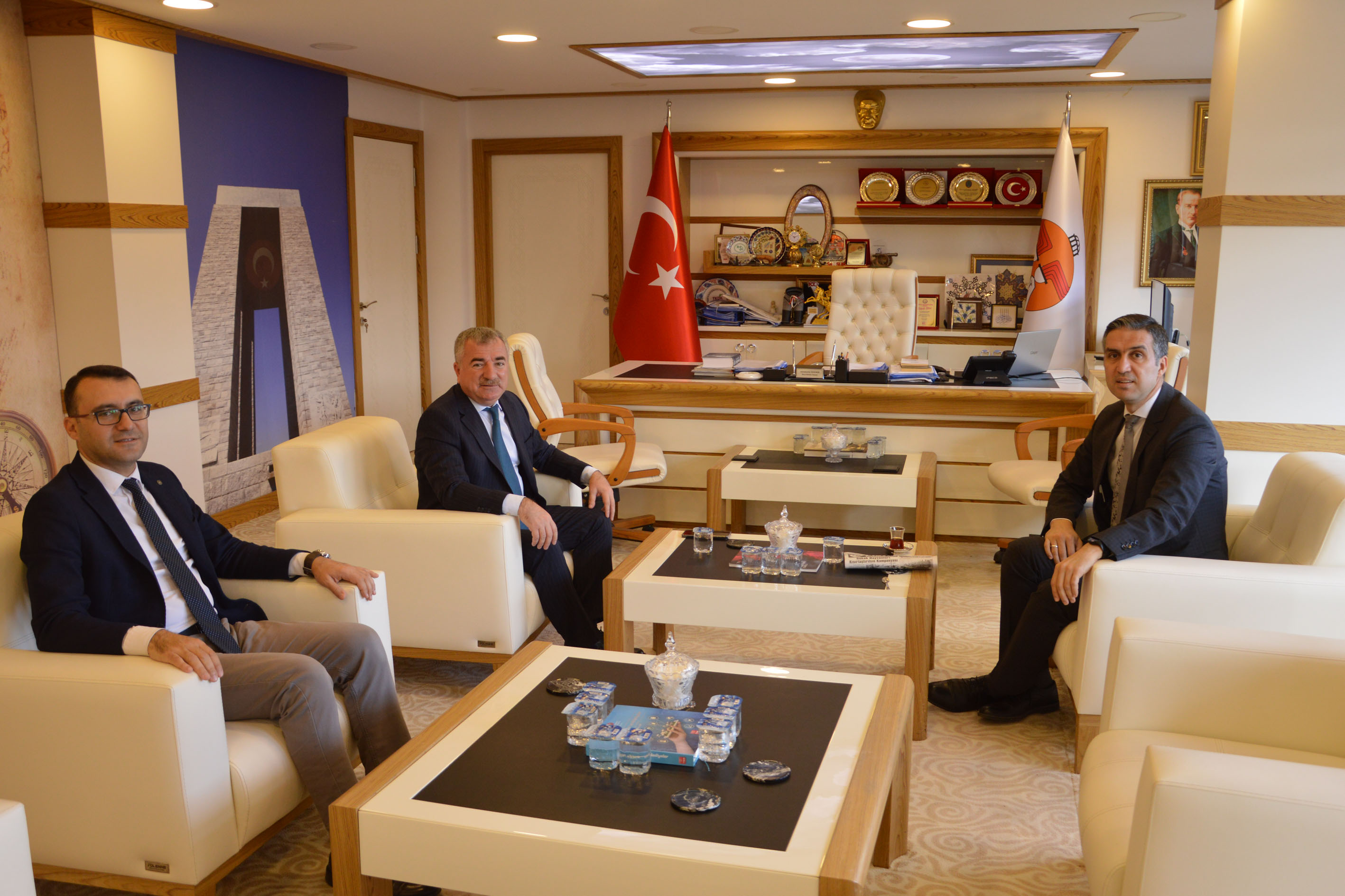 Şahin'den Başkanı Özdemir'e Ziyaret