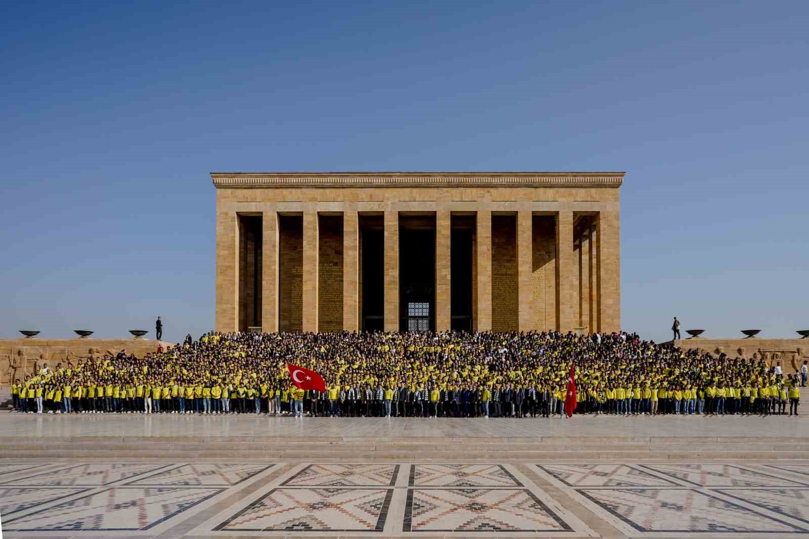 taraftarlar Anıtkabir’i ziyaret etti