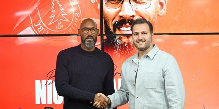Ümraniyespor, Nicolas Anelka ile bir yıllık sözleşme imzaladı