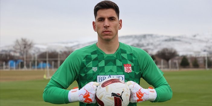 Sivasspor, kaleci Nikolic'i transfer etti