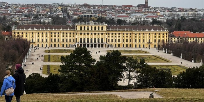 Viyana'ya giden turistlerin gözdesi: Schönbrunn Sarayı