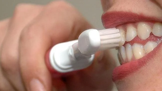 İnternetten alınan diş beyazlatma kitleri için "zarar verebilir" uyarısı