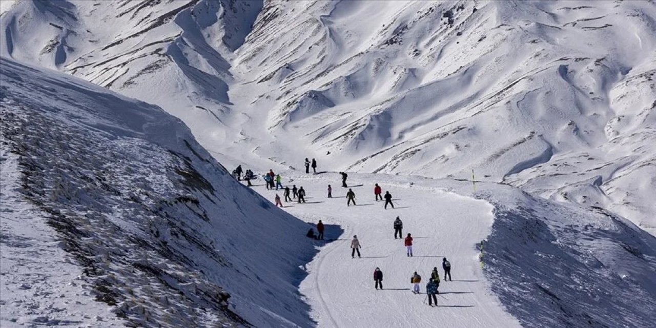 Palandöken'de tarihinin en yoğun kayak sezonu
