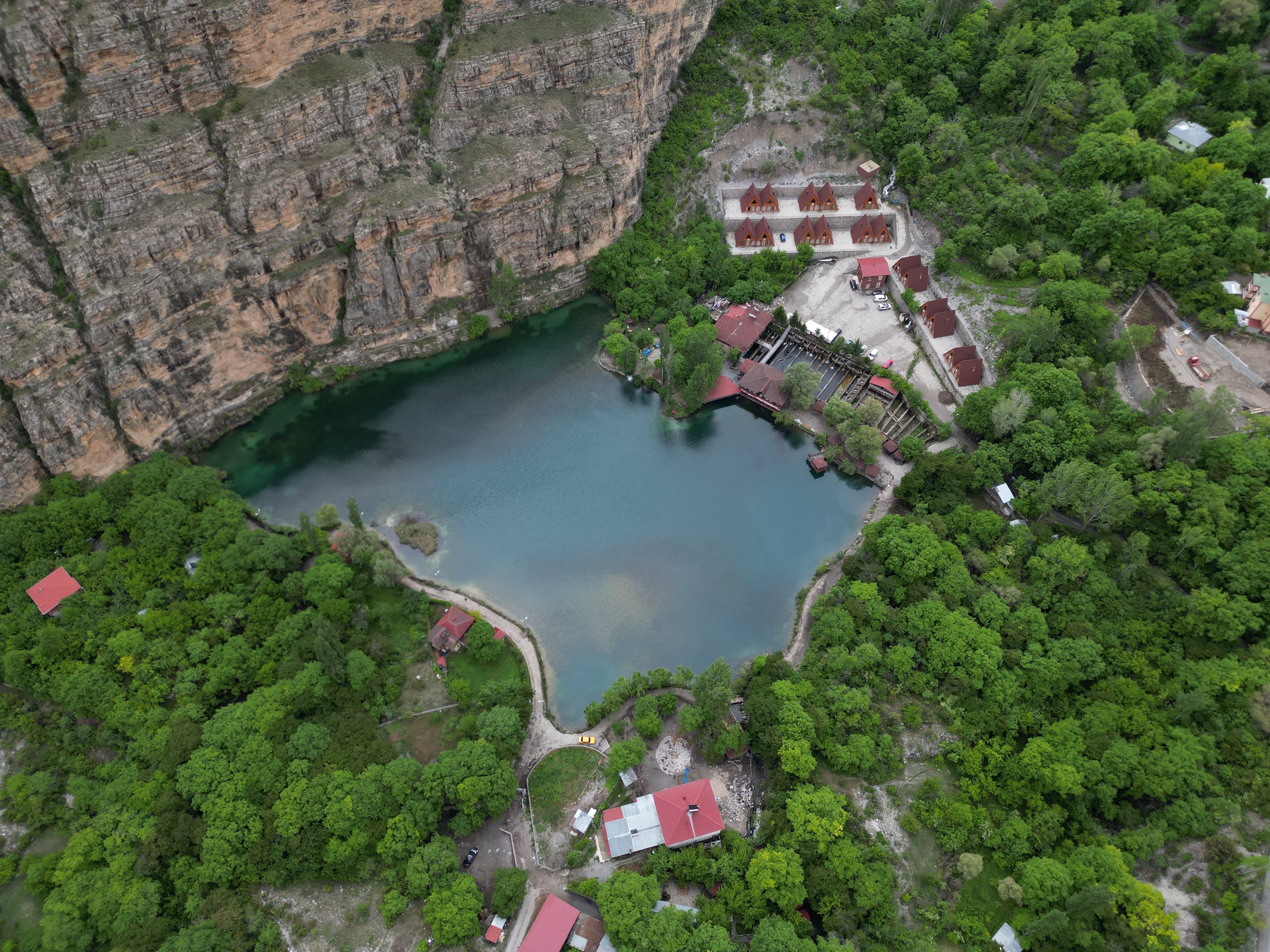 Yedi Göller, turistleri büyülüyor