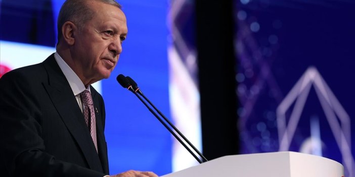 Cumhurbaşkanı Erdoğan, Galatasaray'ı kutladı