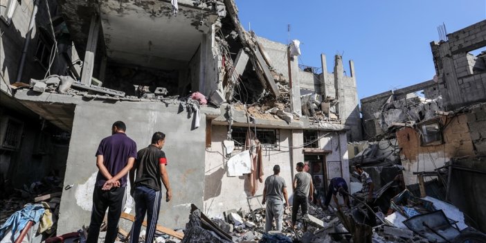 İsrail Bayramı'nın son gününde de Gazze'ye yoğun saldırılar düzenledi