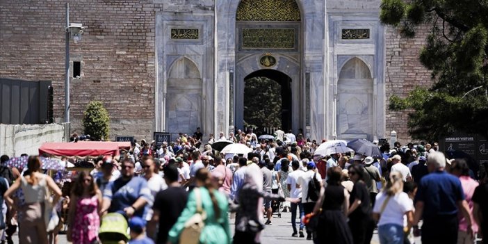 Türkiye, 5 ayda 18 milyona yakın ziyaretçi ağırladı