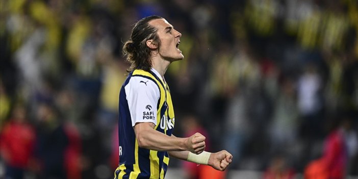 Fenerbahçe, Çağlar Söyüncü ile 3+1 yıllık sözleşme imzaladı