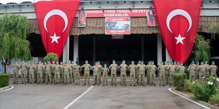 Türk askeri çeyrek asırdır Kosova'da