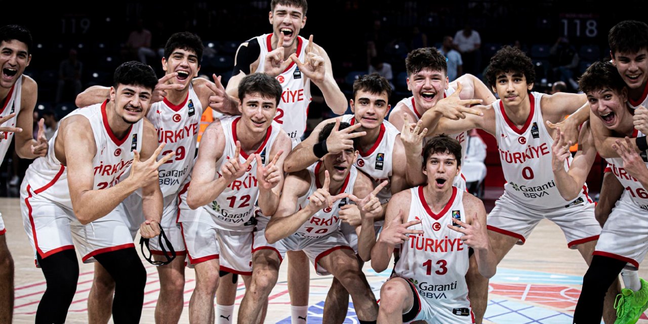 Türkiye Erkek Basketbol Milli Takımı dünya üçüncüsü