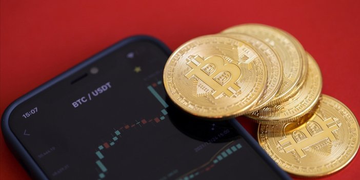 Bitcoin'in fiyatı 63 bin dolara yaklaştı