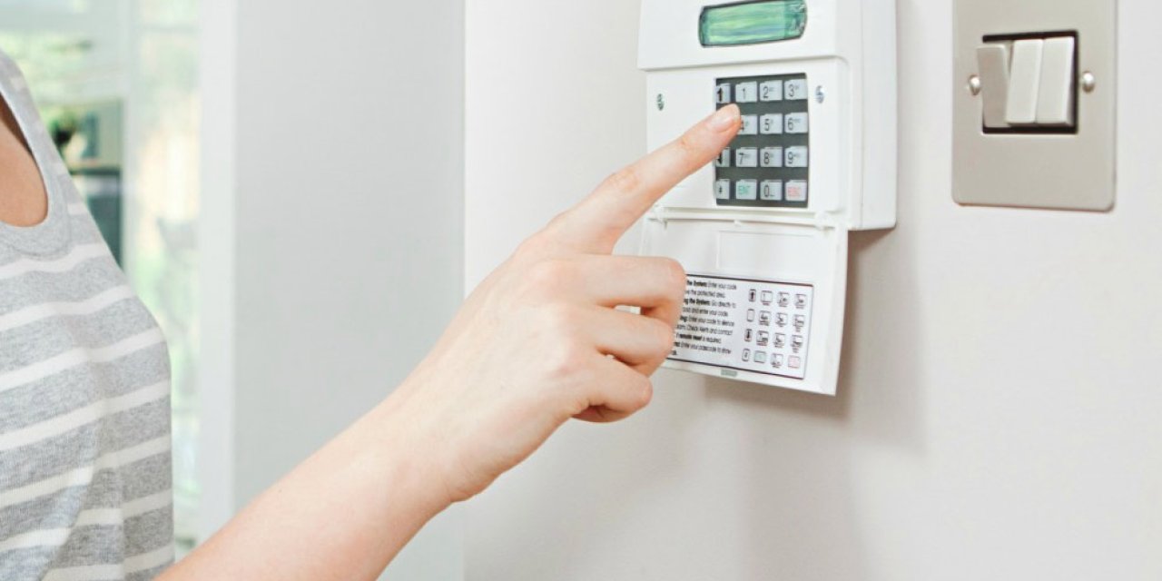 Ev Güvenliğini Sağlamak için Hırsız Alarm Sistemleri: Detaylı Rehber