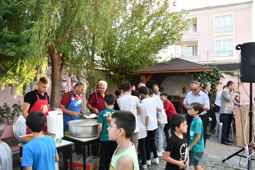 pilav gününde bir araya geldi