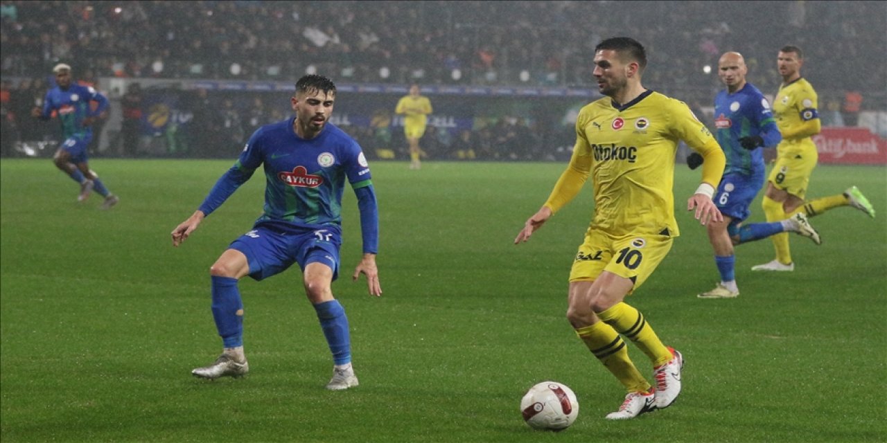 Fenerbahçe, Süper Lig'de yarın Çaykur Rizespor'a konuk olacak