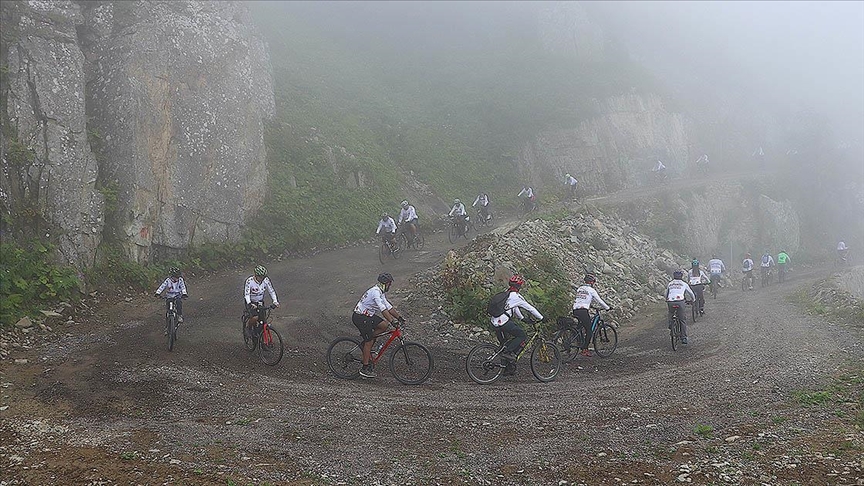 Derebaşı virajları adrenalin ve doğa tutkunlarını ağırlıyor